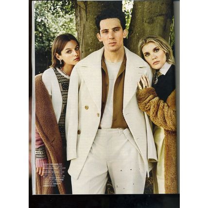 EMMA CORRIN-FENNELL-O'CONNOR Town & Country Magazine 2020 "THE CROWN" B.NEW
