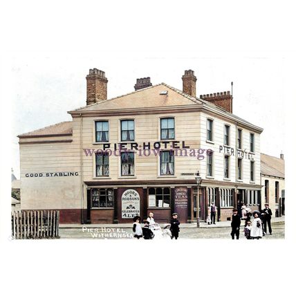 ptc4638 - Yorks. - Early Pier Hotel on Bannister Street, Withernsea - print 6x4