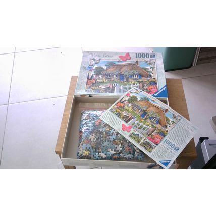 COUNTRY COTTAGE No. 6: WISTERIA COTTAGE Jigsaw (1000 Piece) Ravensburger (2012)