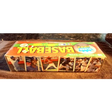 Fleer 1990 Baseball Cards Unopened Box 10th Anniversary 660 Cards & 45 Stickers