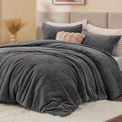 Fluffy Queen Comforter Set - Furry Grey Leaves Pattern Faux Fur Bed Set, Winter