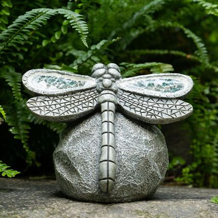 Garden Statue Dragonfly,Solar Dragonfly Decor for Outdoor,Resin Dragonflies Figu