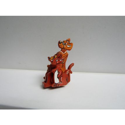 Kinder Surprise Toy 2002 K02 N008 Foxes