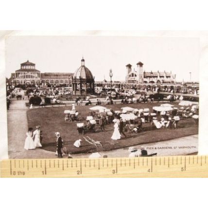 1914 postcard Wellington Pier & Gardens, Gt Yarmouth