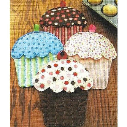 Susie C Shore #ST- 935 Hot Cakes Cupcake Oven Mitts Instructions & Pattern ©2009