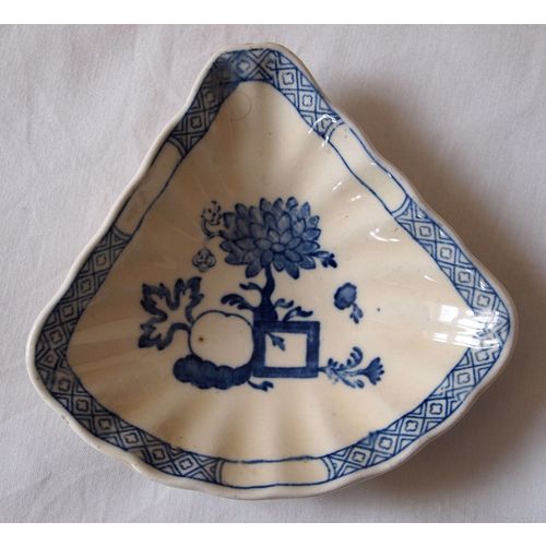 Mason's Ironstone triangular dish circa 1910 Jardiniere pattern