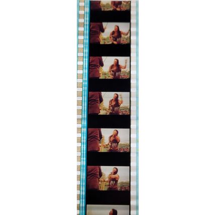 Pk DAU - B - MIX - D 097s . - 1 STRIP OF 5 - 35MM FILM CELLS. ( )