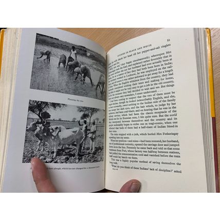 1957 1ST EDITION "A BARBARIAN IN INDIA" OPPENHEJM ILLUSTRATED HARDBACK BOOK (P3)