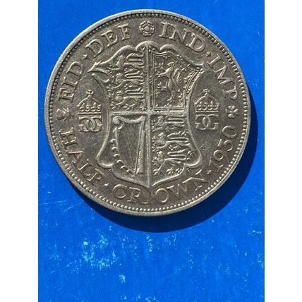 GB 1930 SILVER HALFCROWN COIN KING GEORGE V. IN GOOD VERY FINE GRADE.
