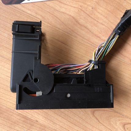 2008 2009 Land Rover LR2 ABS Pump Wiring Pigtail