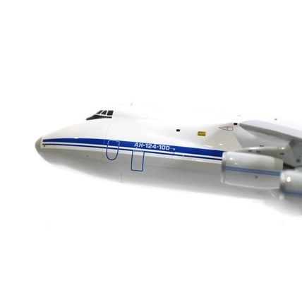 AN-124-100 RUSSIAN AIR FORCE REG: RA-82035 W/STD -GEMINI JETS G2TTF1080 1/200
