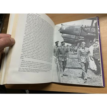 1972 "CAPTAINS & KINGS" ROYAL FAMILY IN AIRCRAFT LARGE HARDBACK BOOK (P6)