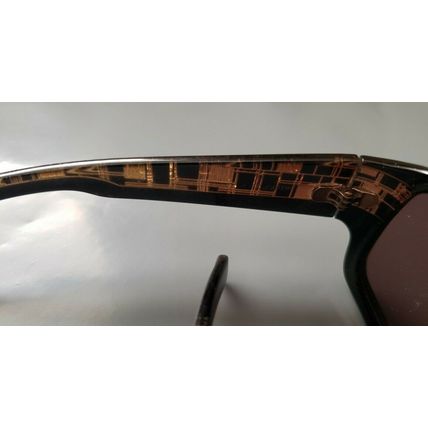 2 Pair of Ladies Sunglasses Plastic Frames 1 Pair Fashion & Polarized
