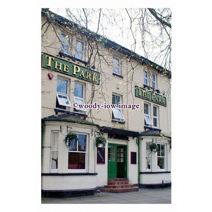 pu0766 - The Park Public House, in Bletchley, Buckinghamshire - photograph 6x4
