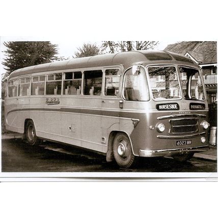 Black & White Photograph of Horseshoe Coaches Ltd. of London N15 - 4023 MM