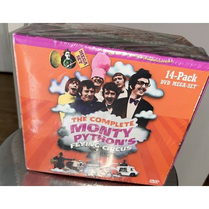 The Complete Monty Python's Flying Circus (DVD, 2000, 14-Disc Mega Set)