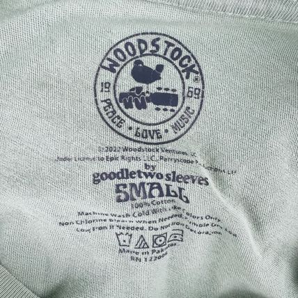 Woodstock Peace - Love - Music Small T-Shirt Shirt (See Measurements)