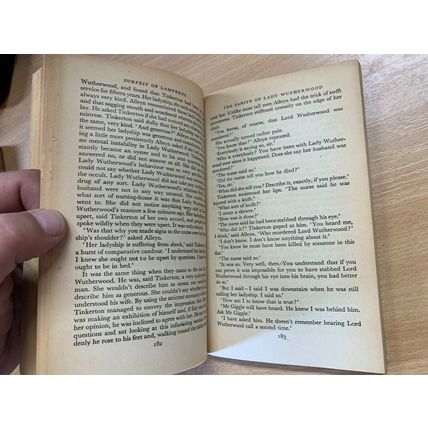 1959 NGAIO MARSH "SURFEIT OF LAMPREYS" FICTION PENGUIN PAPERBACK BOOK (P2)