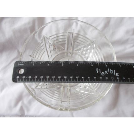SERVING FRUIT PRESSED GLASS BOWL FROM AROUND 50/60S (26/01) # # #