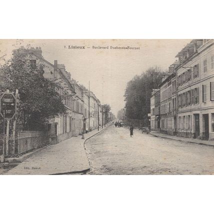 Lisieux le Boulevard De Pont-L'Eveque Calvados French Postcard