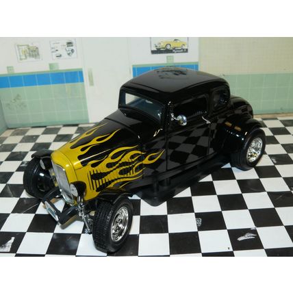 1/18 (IBWB ) 1932 Ford highboy , no box