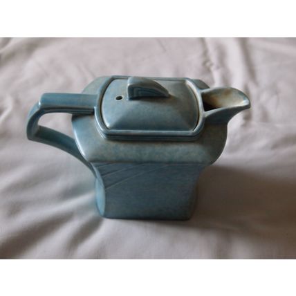 George Clews Perfecto Ware teapot circa 1935 Deco style in rarer Blue Cloud