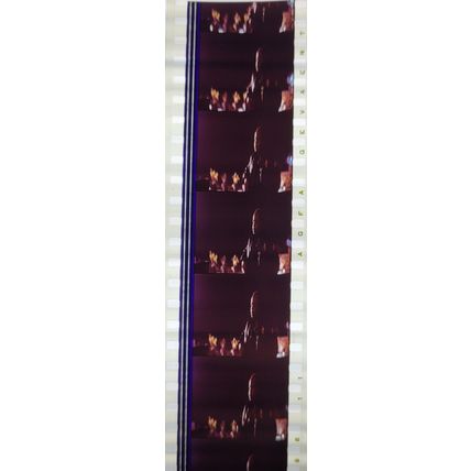 Pk DAU - A - MIX - D 0102x . 1 STRIP OF 5 - 35MM FILM CELLS. ( )