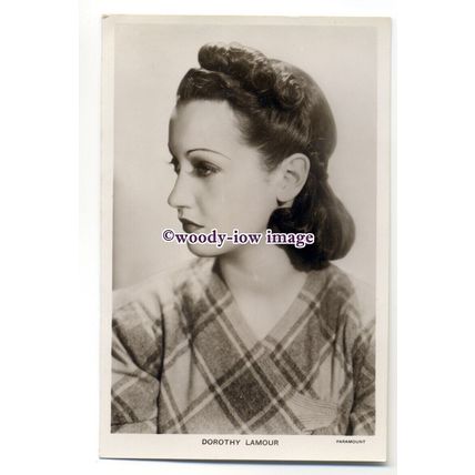 b4597 - Film Actress - Dorothy Lamour, Picturegoer postcard No.1146b
