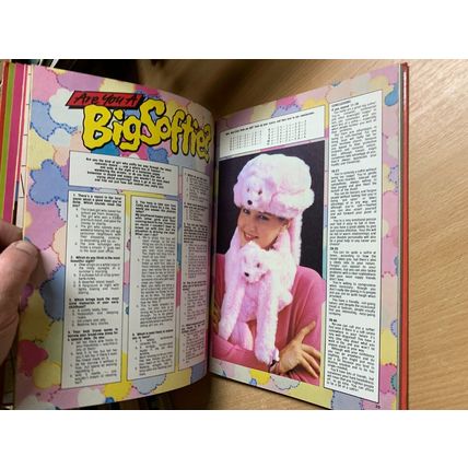 "JACKIE ANNUAL 1983" ILLUSTRATED VINTAGE ANNUAL HARDBACK BOOK (P4)