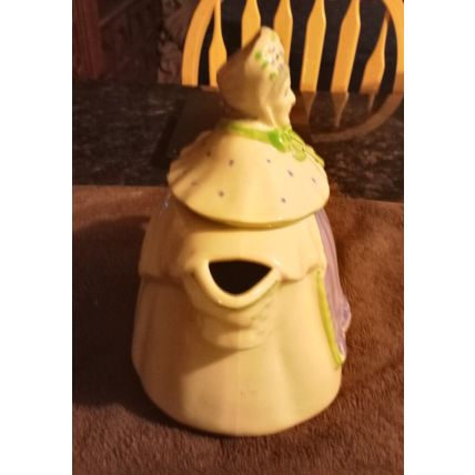 Old Vintage Original Shawnee Tea Pot Granny Ann 7 Cups 7 1/2" Tall 1940