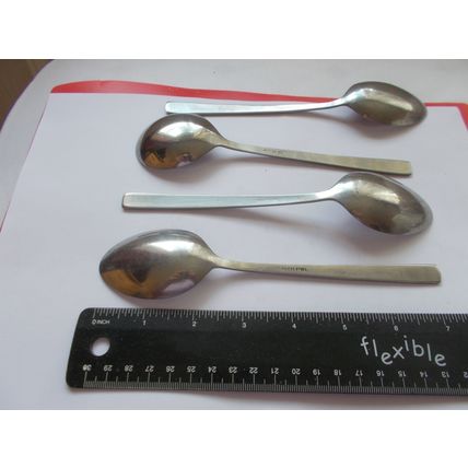 SPOONS X 4 /DESSERT (05/01) FREE POSTAGE UK