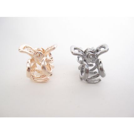 Tiny small dark silver or rose gold bow tie metal hair claw clip