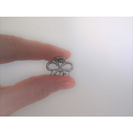 Tiny small dark silver or rose gold bow tie metal hair claw clip