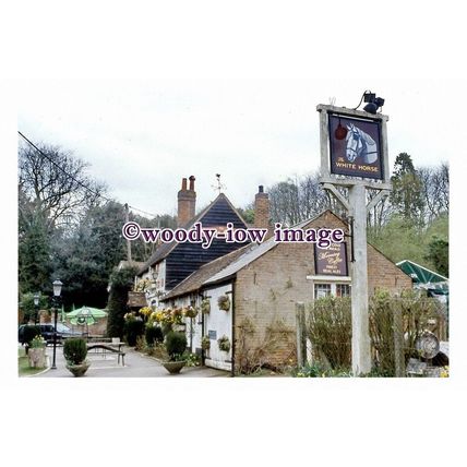 pu0805 - The White Horse Pub in Hedgerley , Buckinghamshire - print