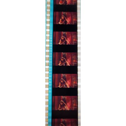 Pk DAU - B - MIX - e 0106B . - 1 STRIP OF 5 - 35MM FILM CELLS. ( )