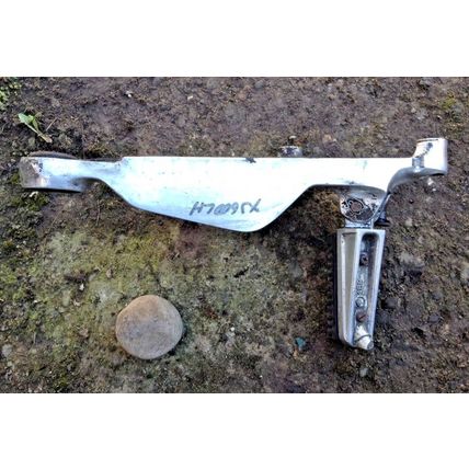 Yamaha XJ600 XJ 600 Diversion 1998 Left Hand Side Foot Hanger Bracket & footrest