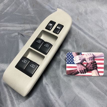 2005 - 2006 Infiniti G35 Sedan Master Power Window Lock Switch Gray OEM