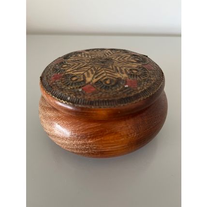 VINTAGE WOODEN POT / JAR WITH CARVED DECORATED LID