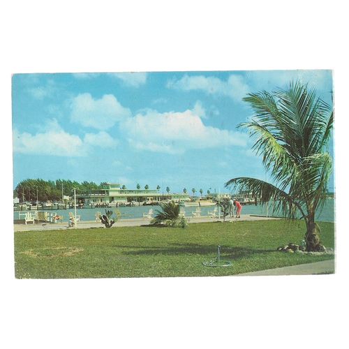 CLEARWATER BEACH, FLORIDA, USA unused postcard 1960s? #