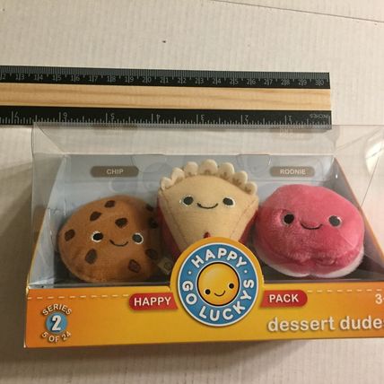 NEW Hallmark Happy Go Luckys Plush Dessert Dudes - Chip, America & Roonie