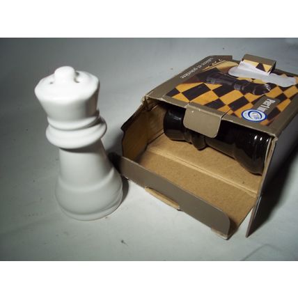 Pier 1 Ceramic Chess Pawn Salt and Pepper Shakers Black & White In Original Box*