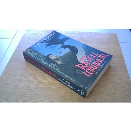 The Raven Warrior: The Tale of Guinevere. Alice Borchardt (Paperback) Bantam