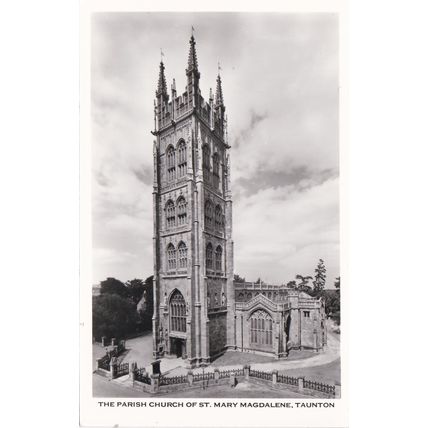 EC873 TAUNTON - PARISH CHURCH OF ST MARY MAGDALENE . R/P POSTCARD