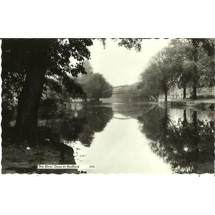 BEDFORD River Ouse Postcard (3330)