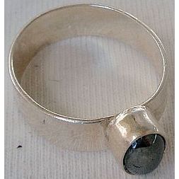 Small onyx ring