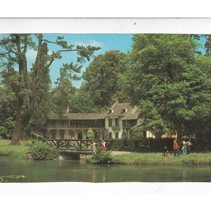Maison de la Reine Versailles France Postcard unused VGC