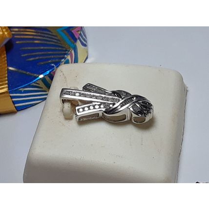 Natural .25ctw Rd&Baguette Diamond dual bail option10Kt WG channel Pendant#17466