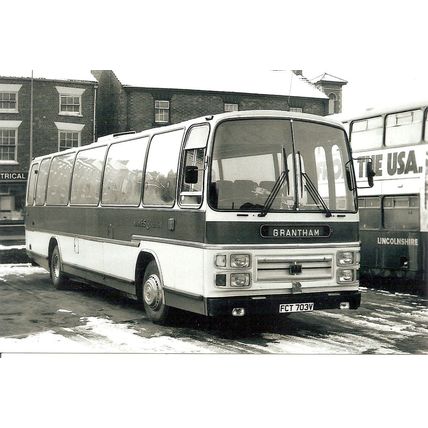Black & White Photograph of Kime's Coaches Ltd. of Folkingham - FCT 703V