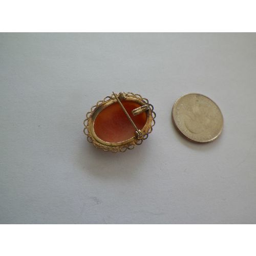 VNTG AMCO 14K GOLD FILLED FANCY EDGE CAMEO BROOCH
