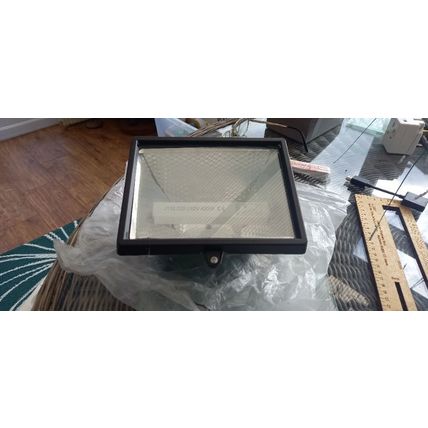 400w Tungsten halogen Floodlight IP54 c/w lamp